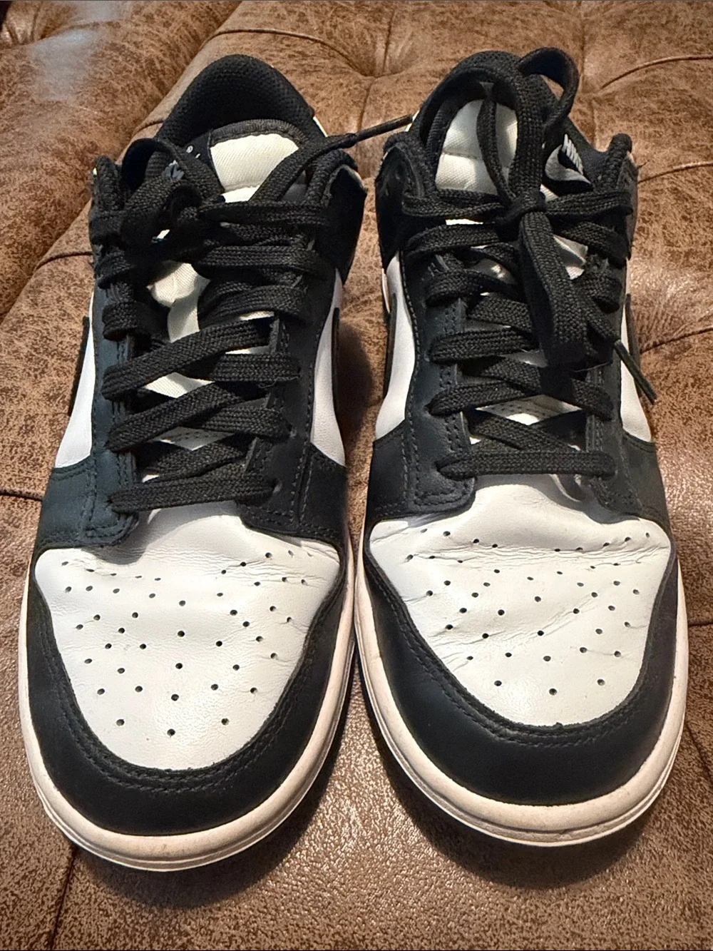 Nike dunk low ‘Panda’ sz 9